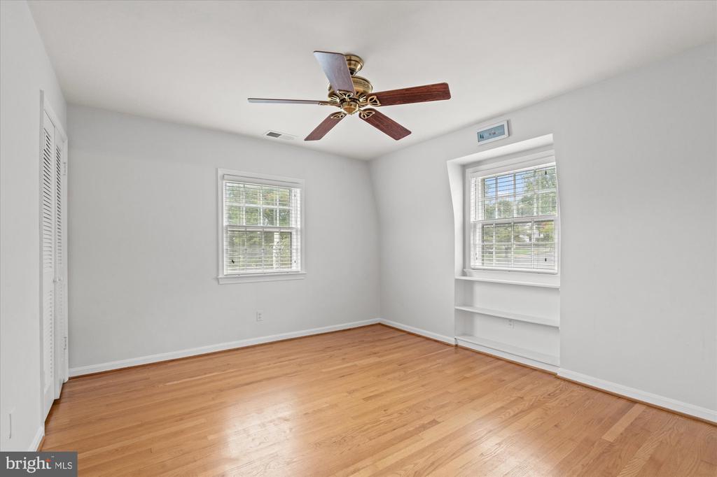 501 CANTERBURY LANE