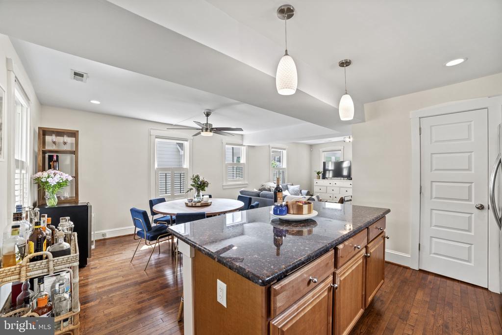 102 E LINDEN STREET