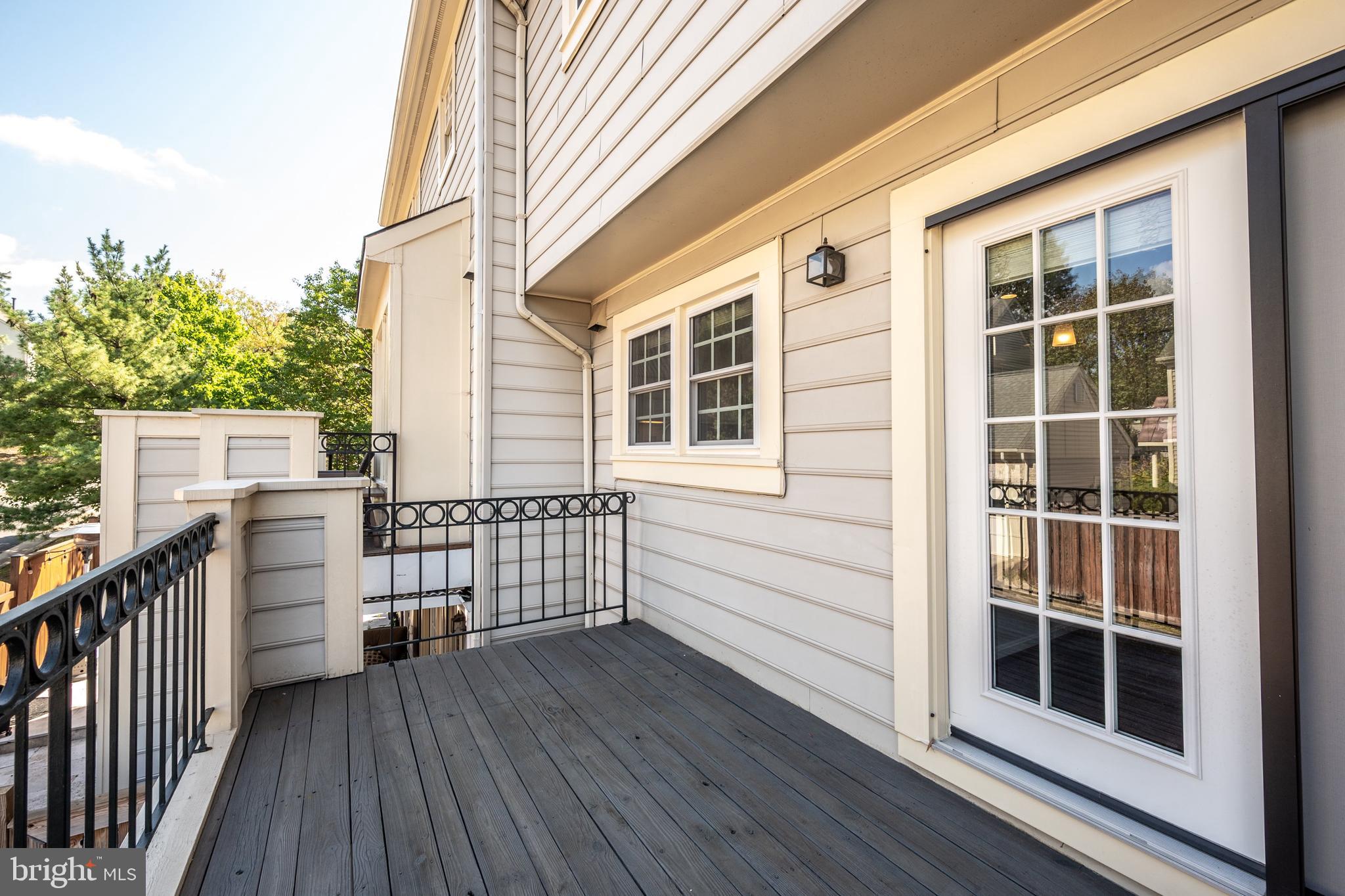 1103 QUAKER HILL COURT