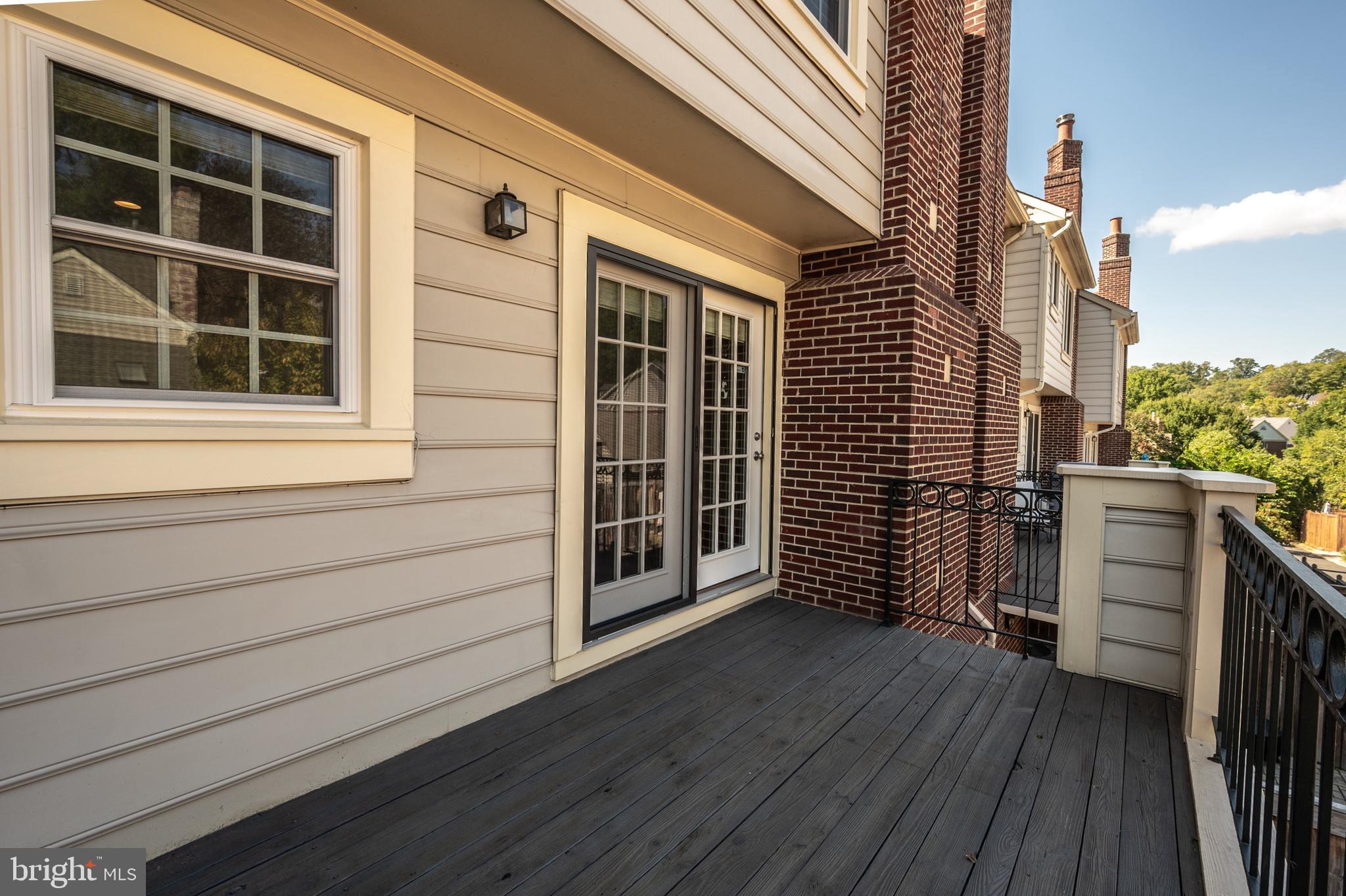 1103 QUAKER HILL COURT