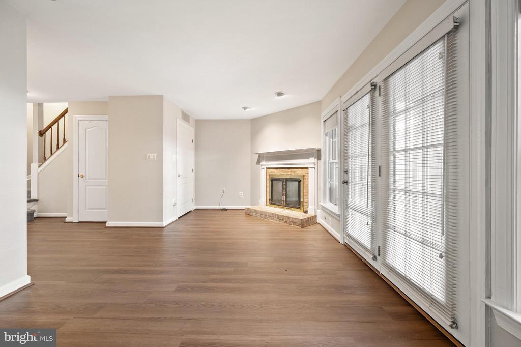 1103 QUAKER HILL COURT
