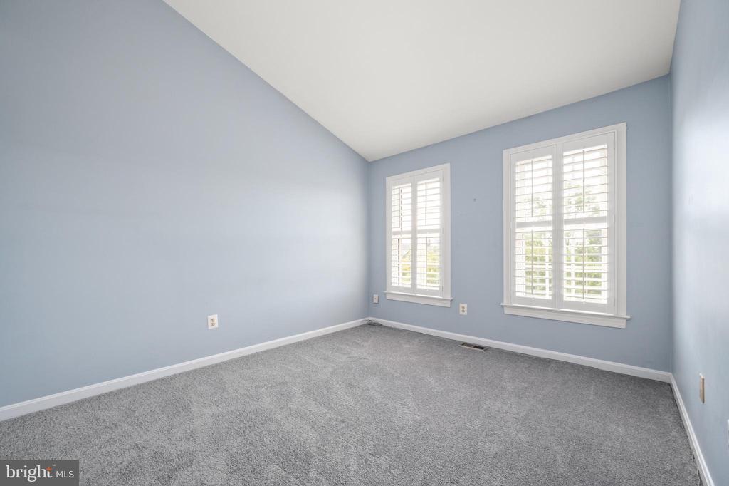1103 QUAKER HILL COURT