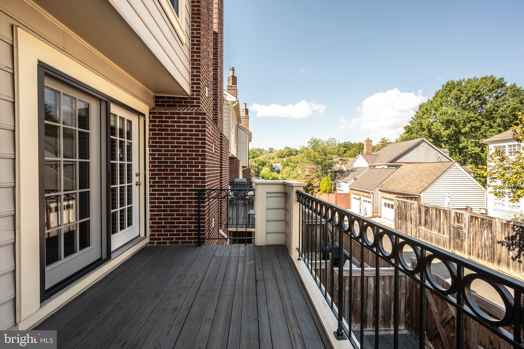 1103 QUAKER HILL COURT