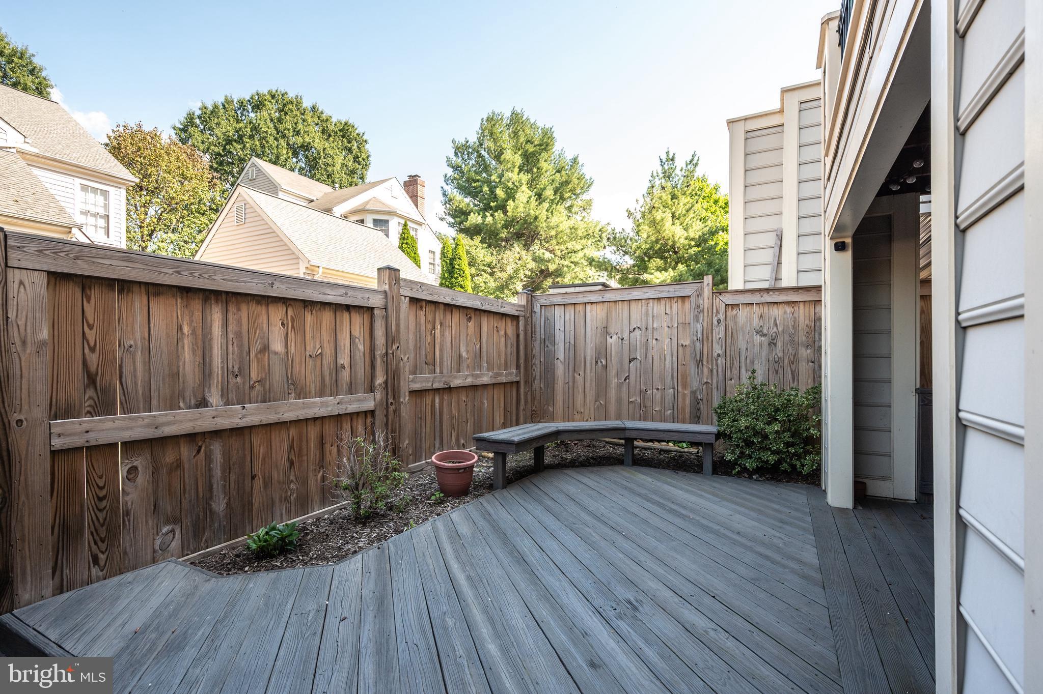 1103 QUAKER HILL COURT