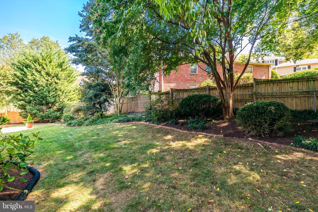 2904 DARTMOUTH ROAD