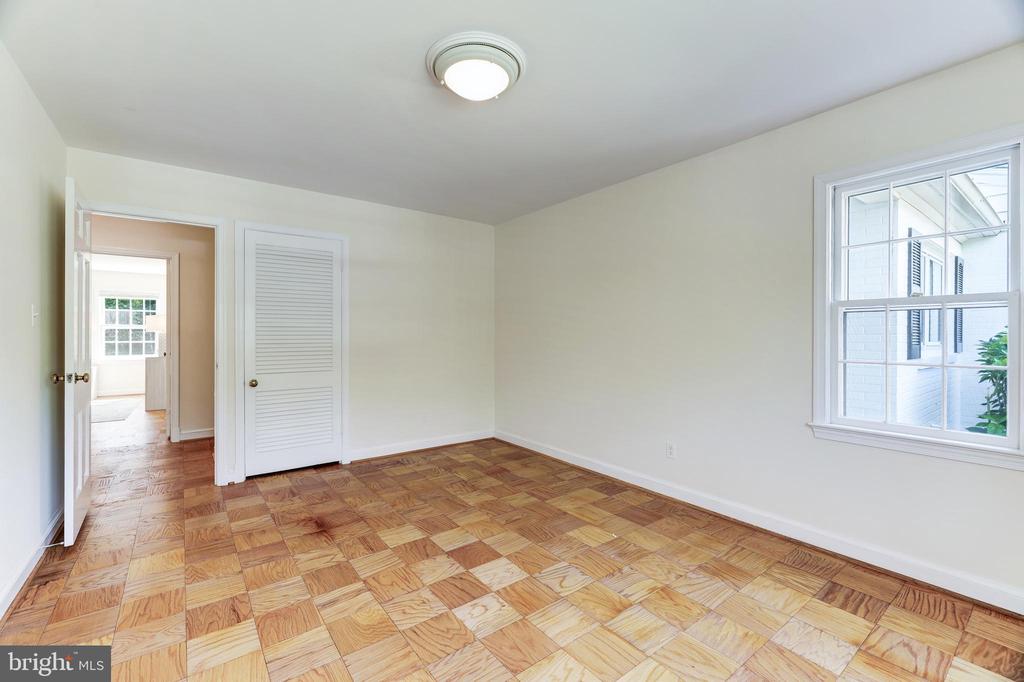 2904 DARTMOUTH ROAD