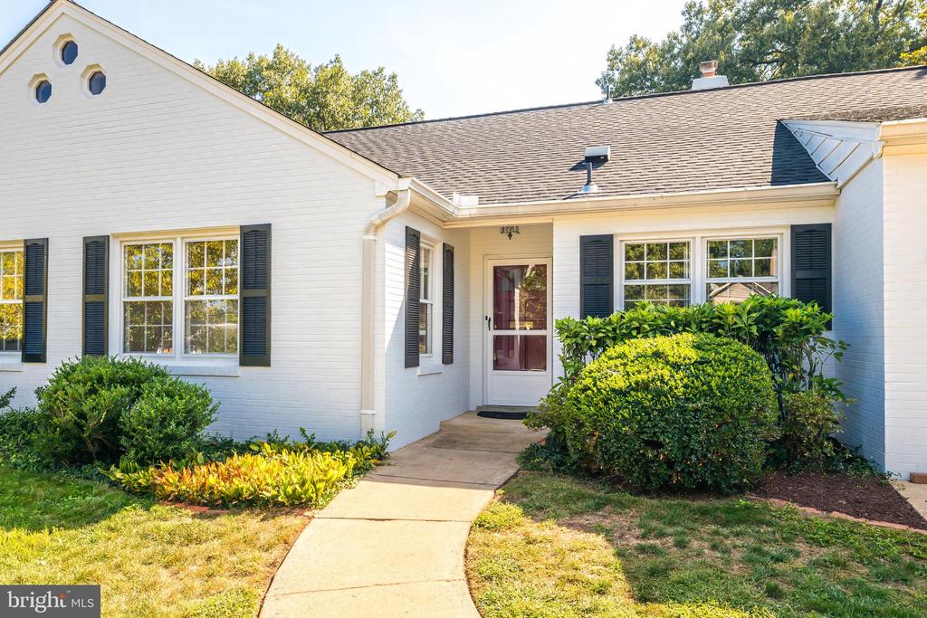 2904 DARTMOUTH ROAD
