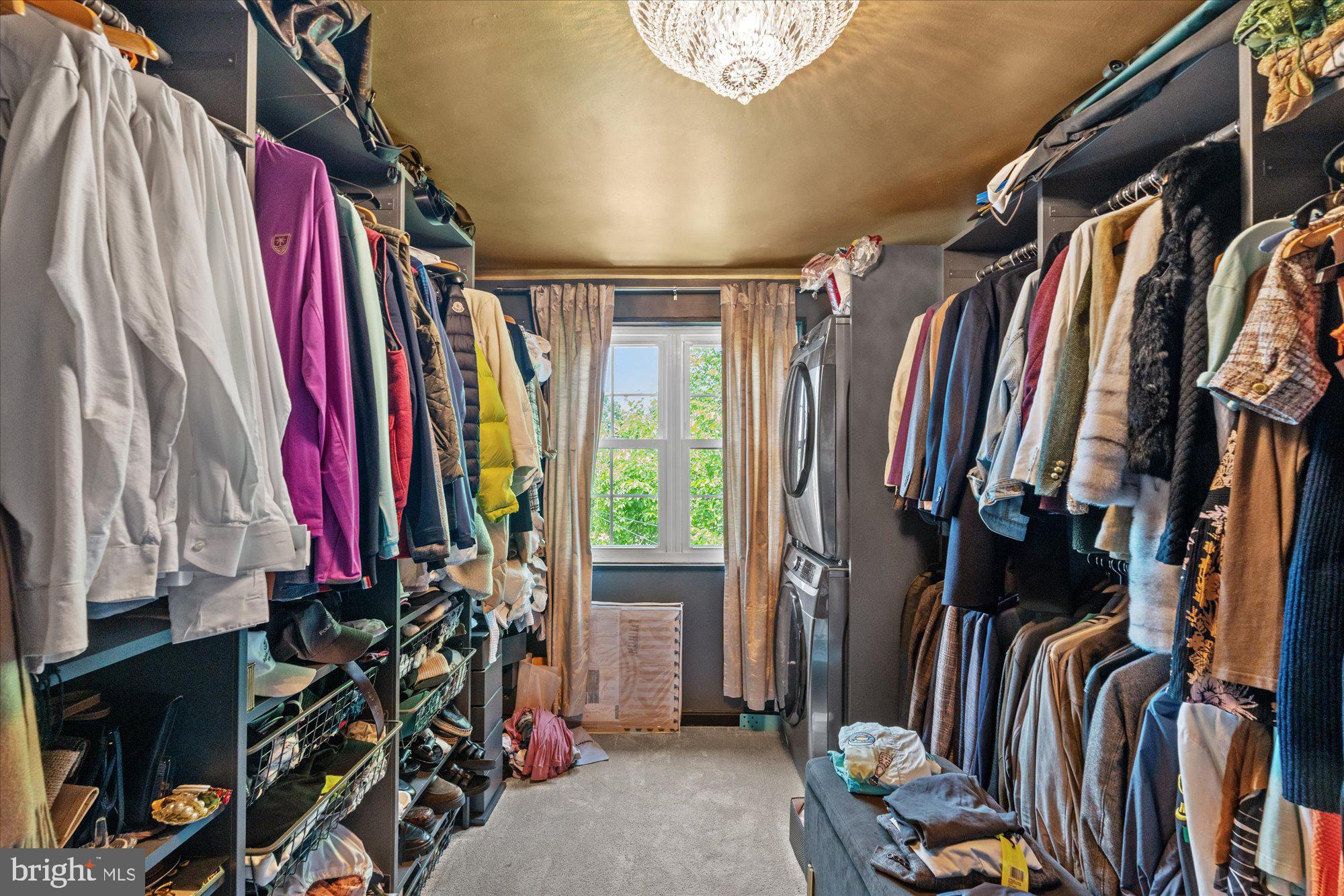 1323 PENDLETON STREET