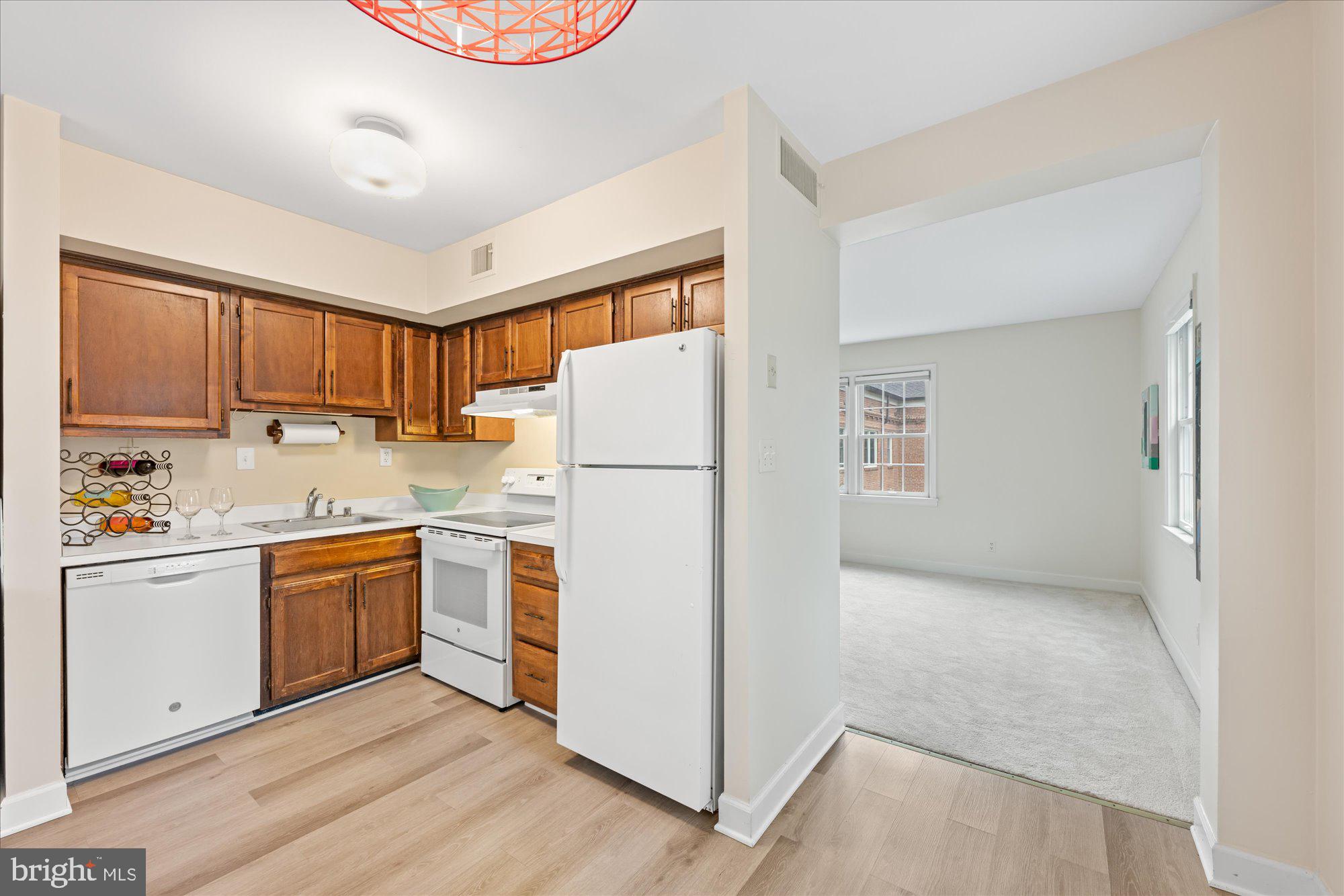 1115 N PITT STREET N 3A