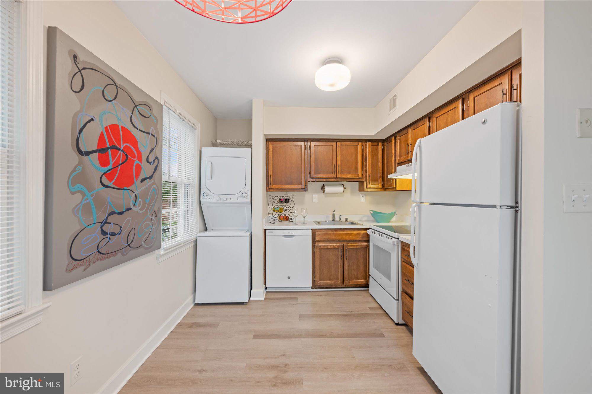 1115 N PITT STREET N 3A