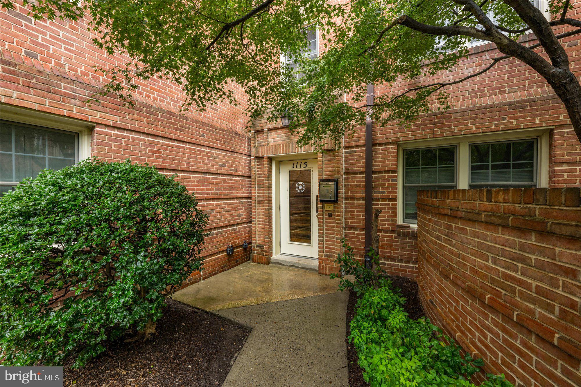 1115 N PITT STREET N 3A