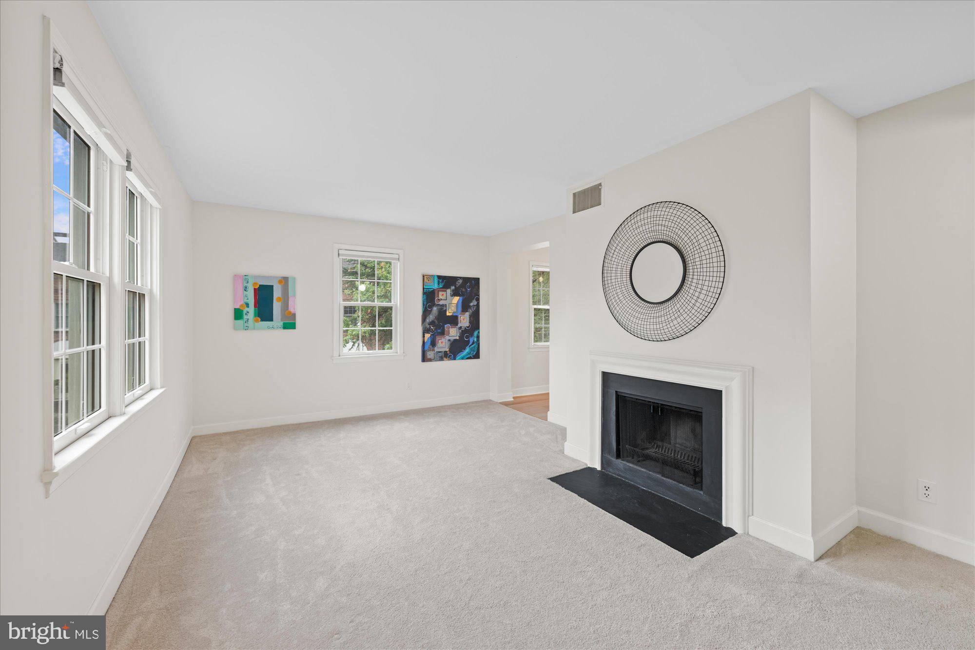 1115 N PITT STREET N 3A