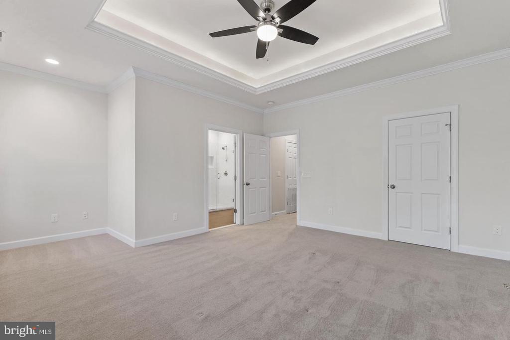 328 HELMUTH LANE