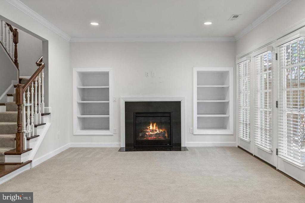 328 HELMUTH LANE
