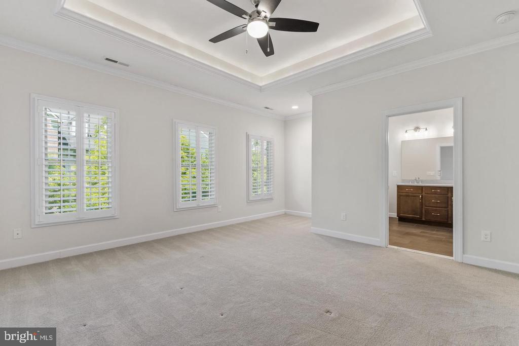 328 HELMUTH LANE