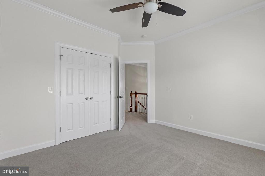 328 HELMUTH LANE