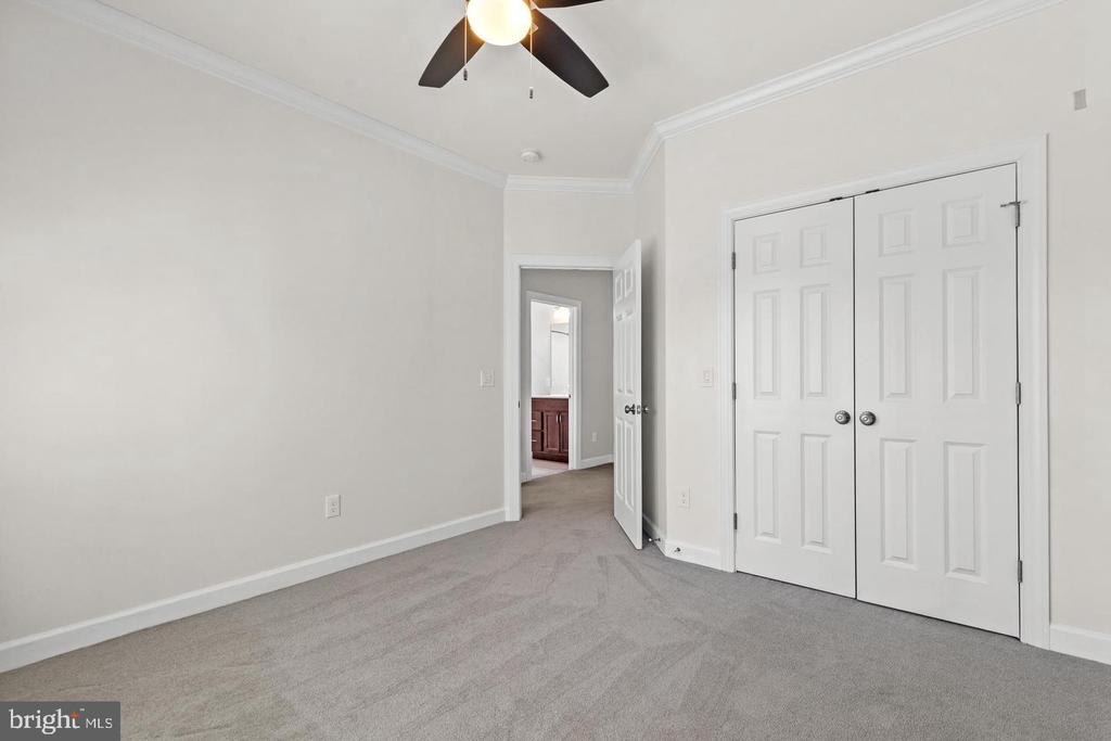 328 HELMUTH LANE
