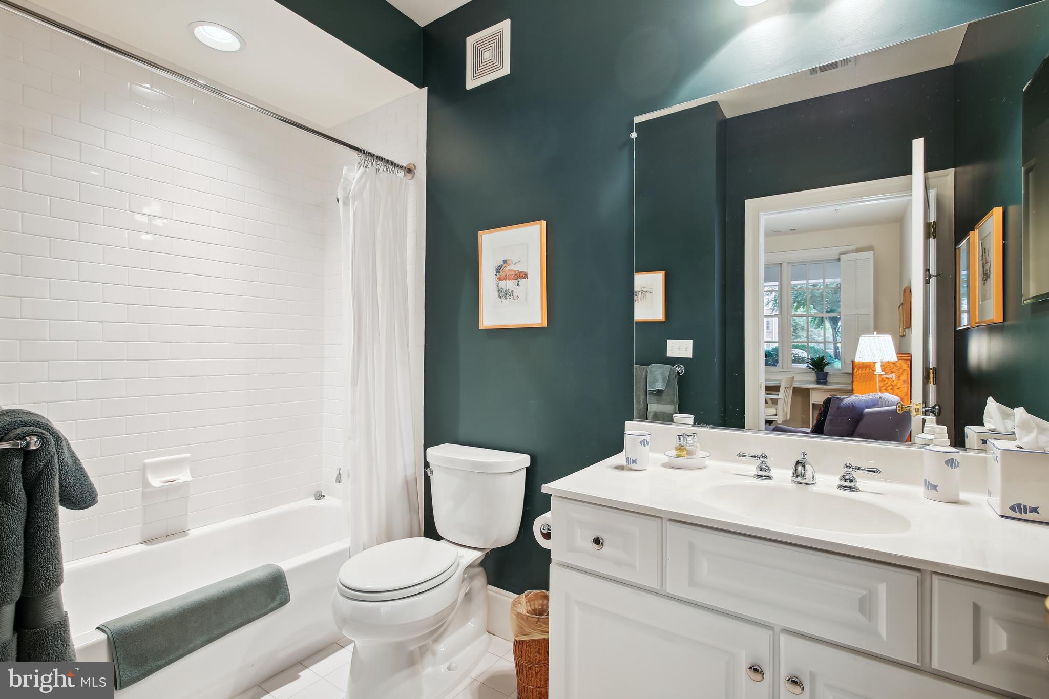 600 SECOND STREET 105