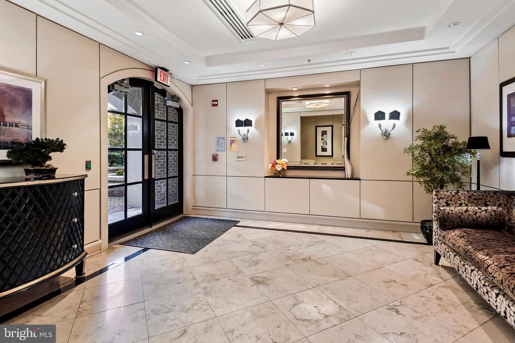 600 SECOND STREET 105