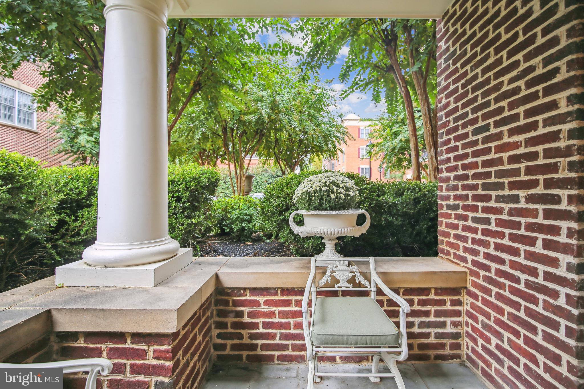 600 SECOND STREET 105