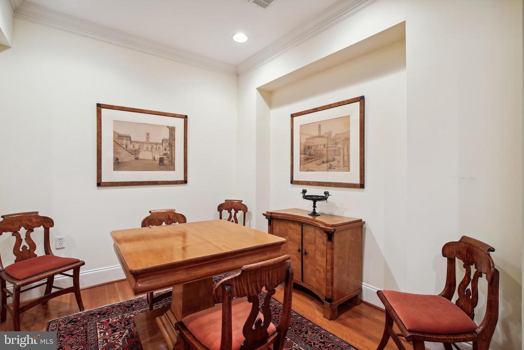 600 SECOND STREET 105