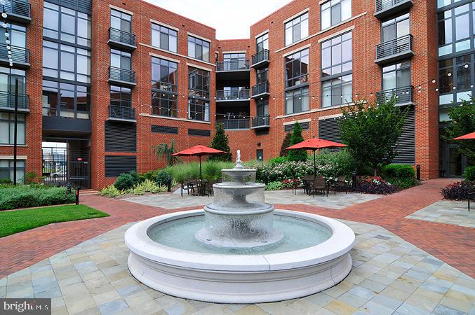 520 JOHN CARLYLE STREET 110