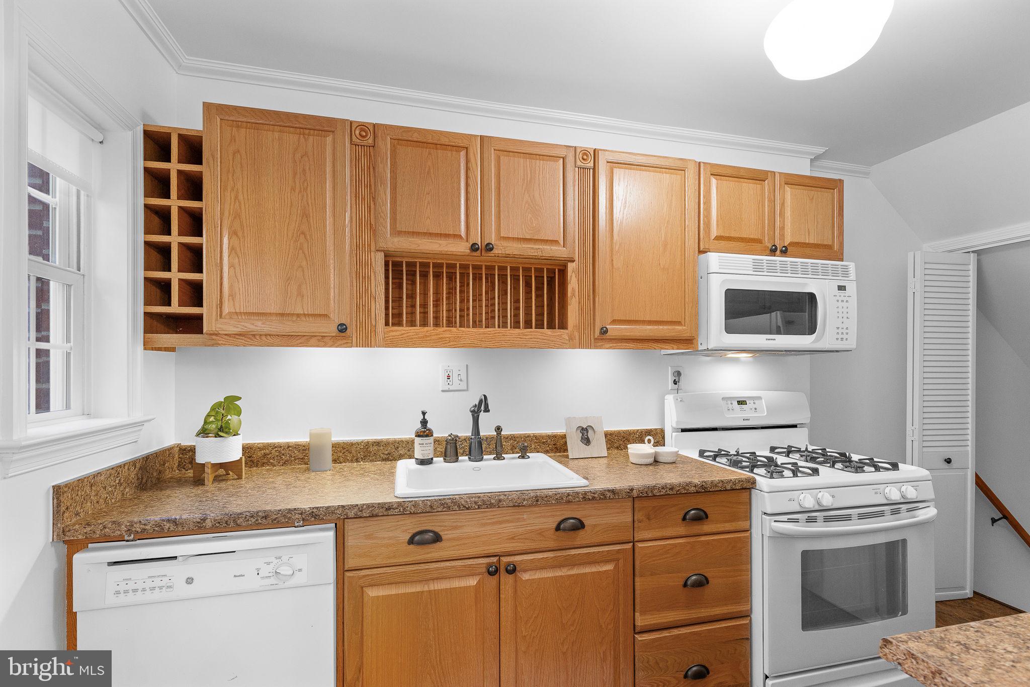 220 W TAYLOR RUN PARKWAY