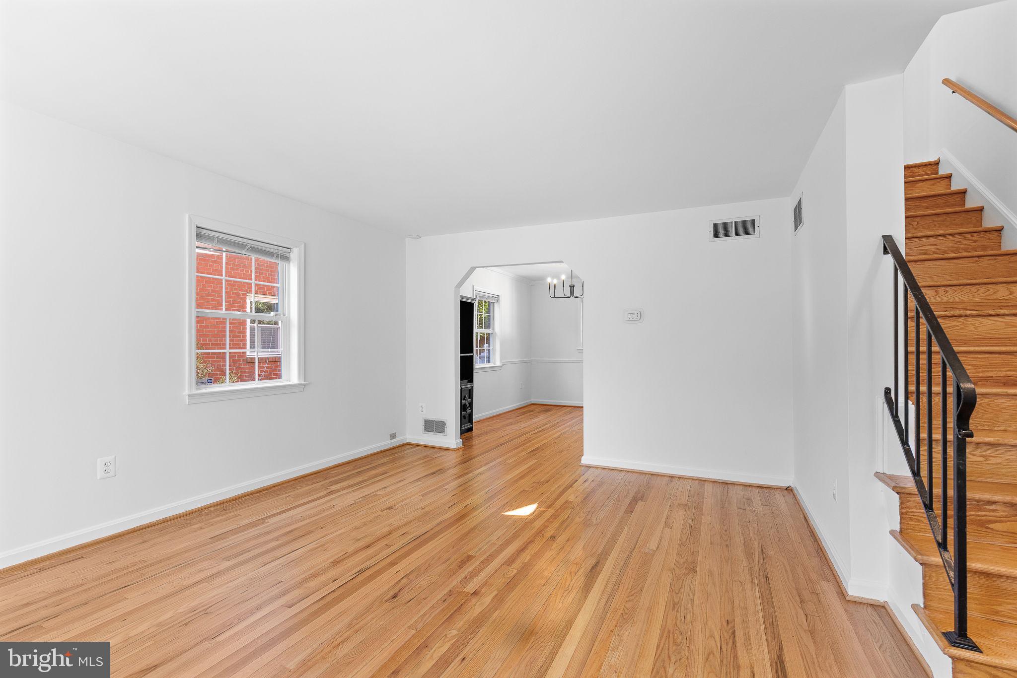 220 W TAYLOR RUN PARKWAY