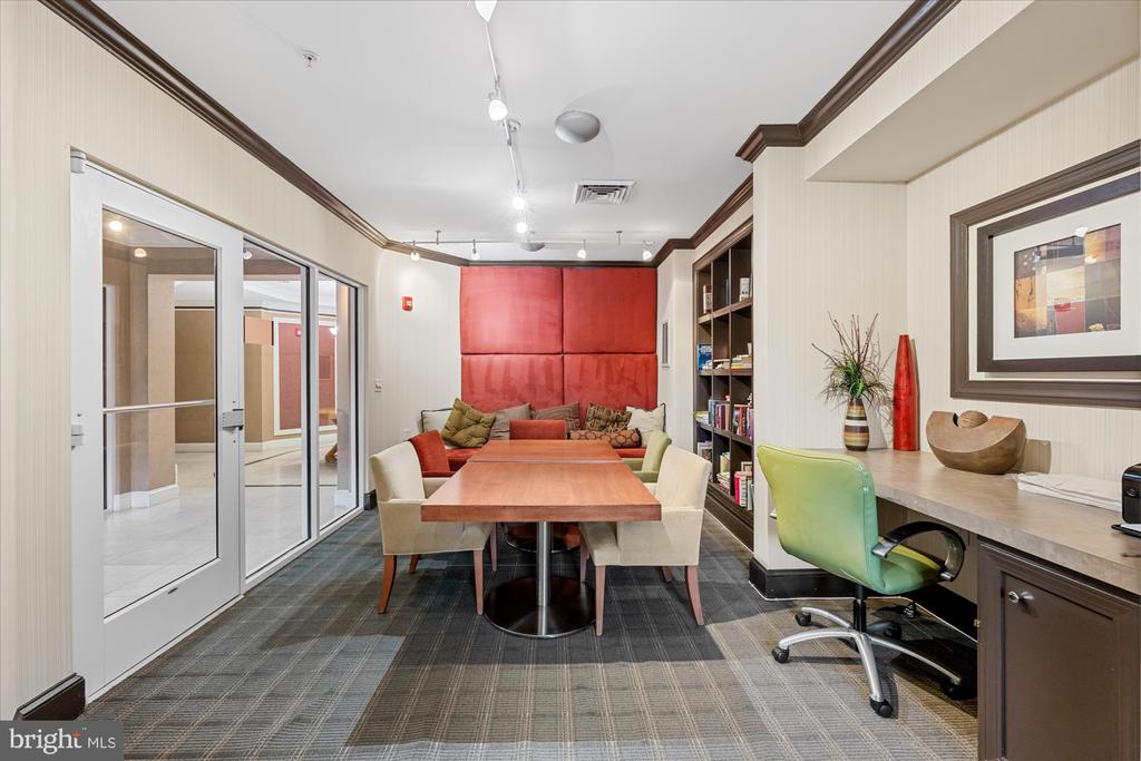 400 CAMERON STATION BOULEVARD 305