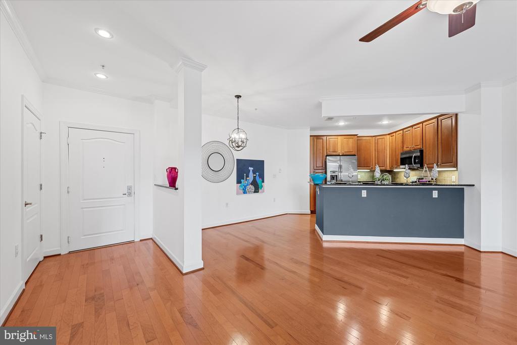 400 CAMERON STATION BOULEVARD 305