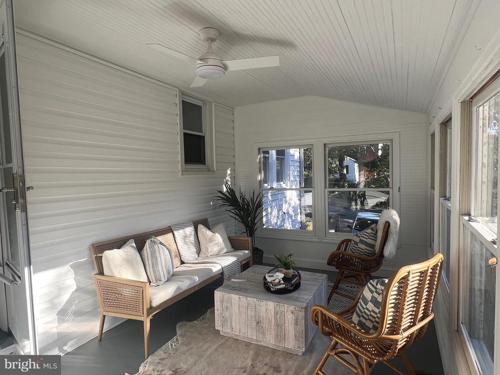201 MACARTHUR ROAD