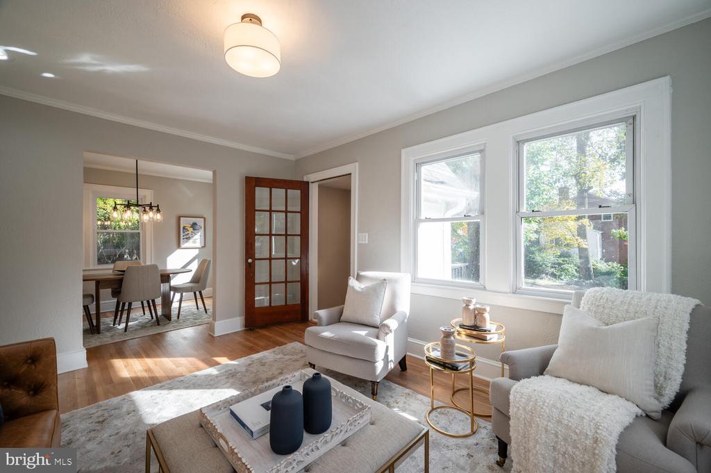 201 MACARTHUR ROAD