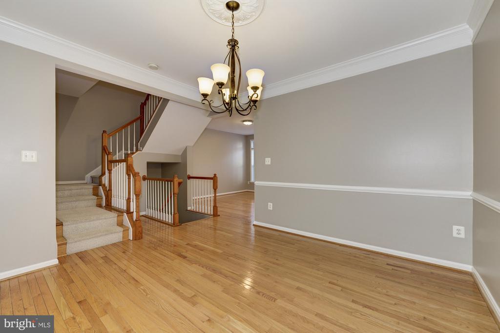 5007 BARBOUR DRIVE