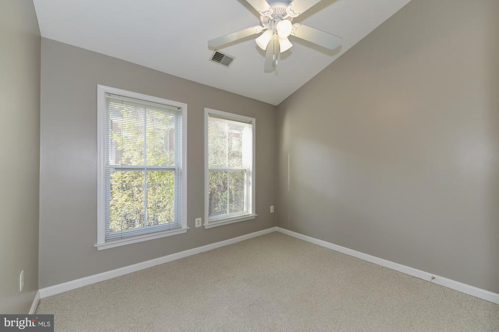 5007 BARBOUR DRIVE