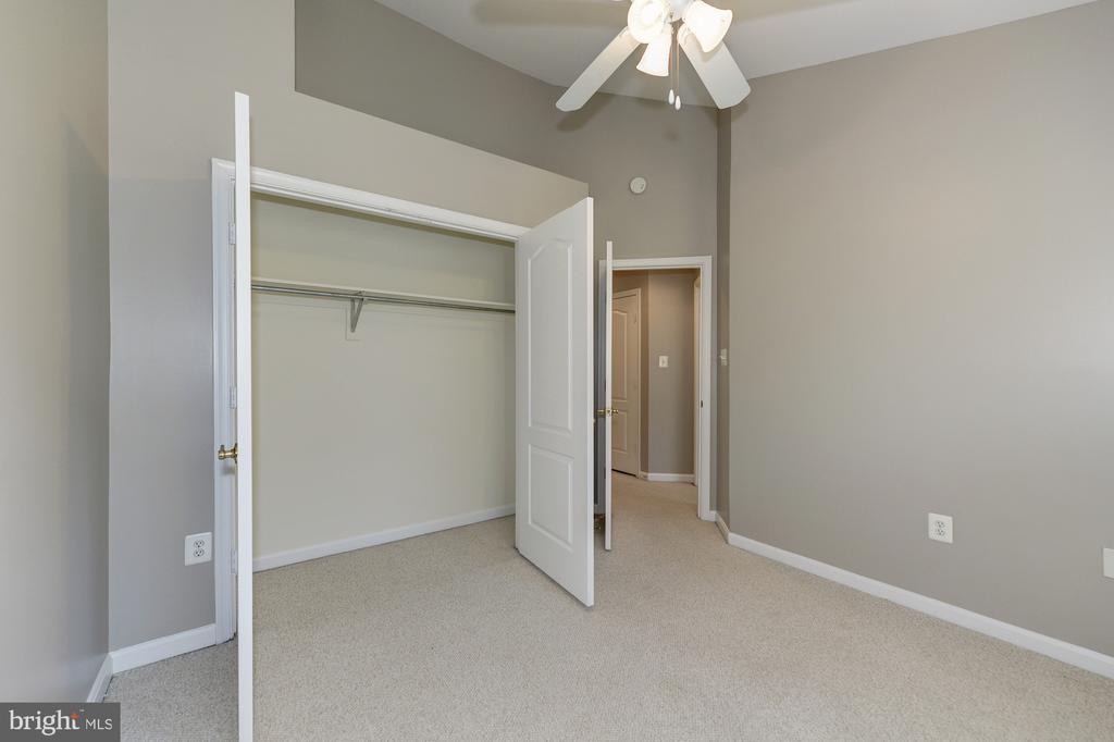 5007 BARBOUR DRIVE