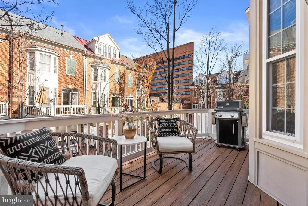 315 SECOND STREET