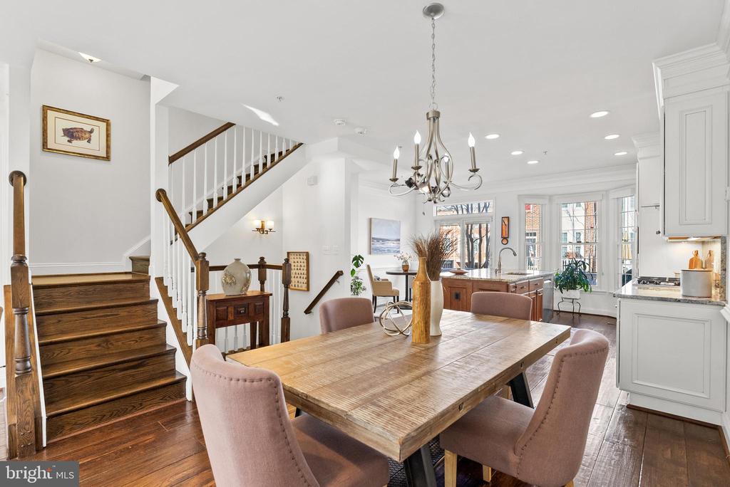 315 SECOND STREET