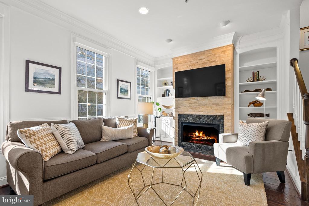 315 SECOND STREET