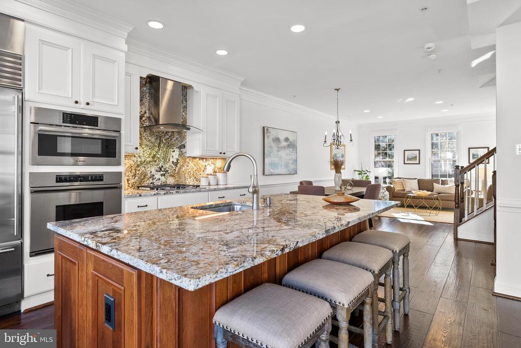 315 SECOND STREET