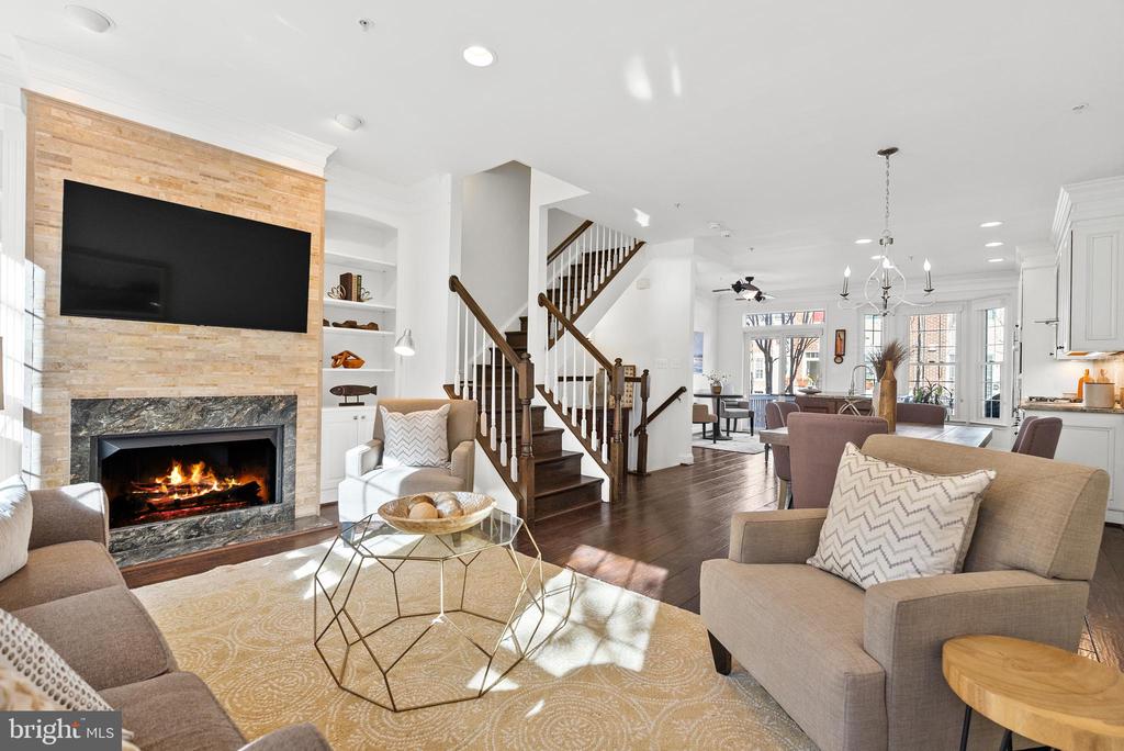 315 SECOND STREET
