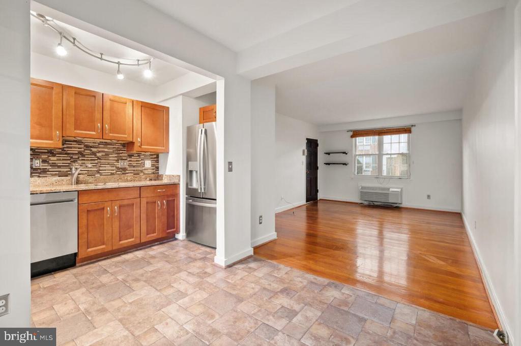 17 AUBURN COURT A