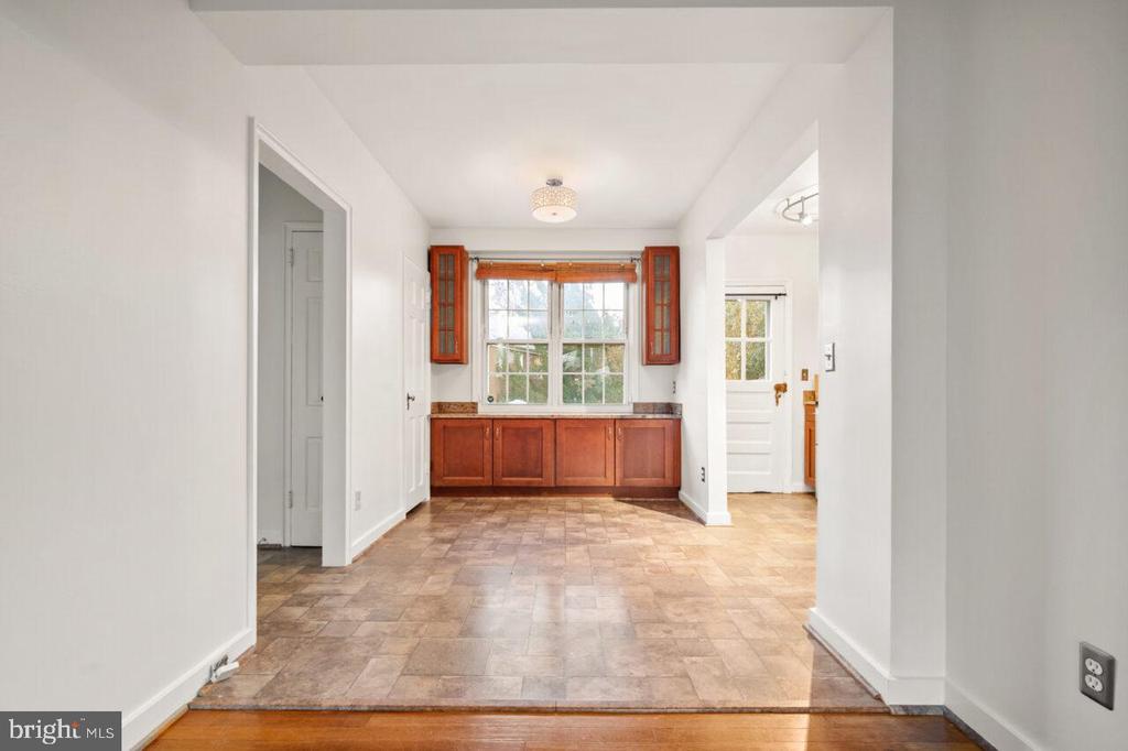 17 AUBURN COURT A