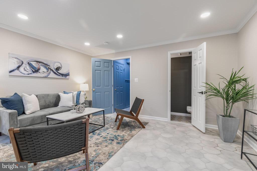 821 GREEN STREET