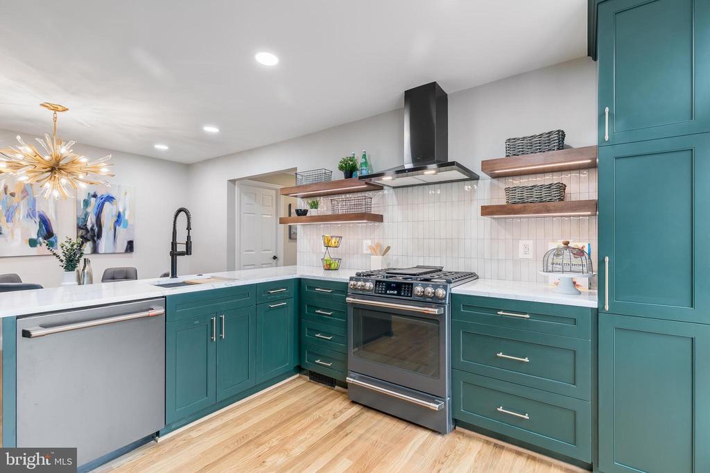 821 GREEN STREET