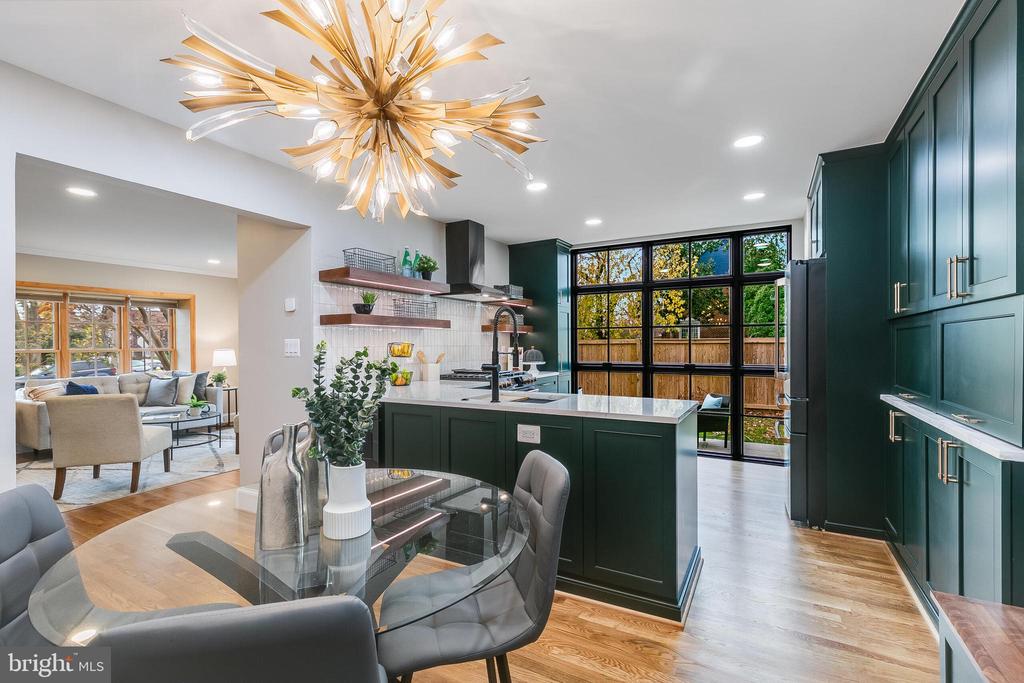 821 GREEN STREET