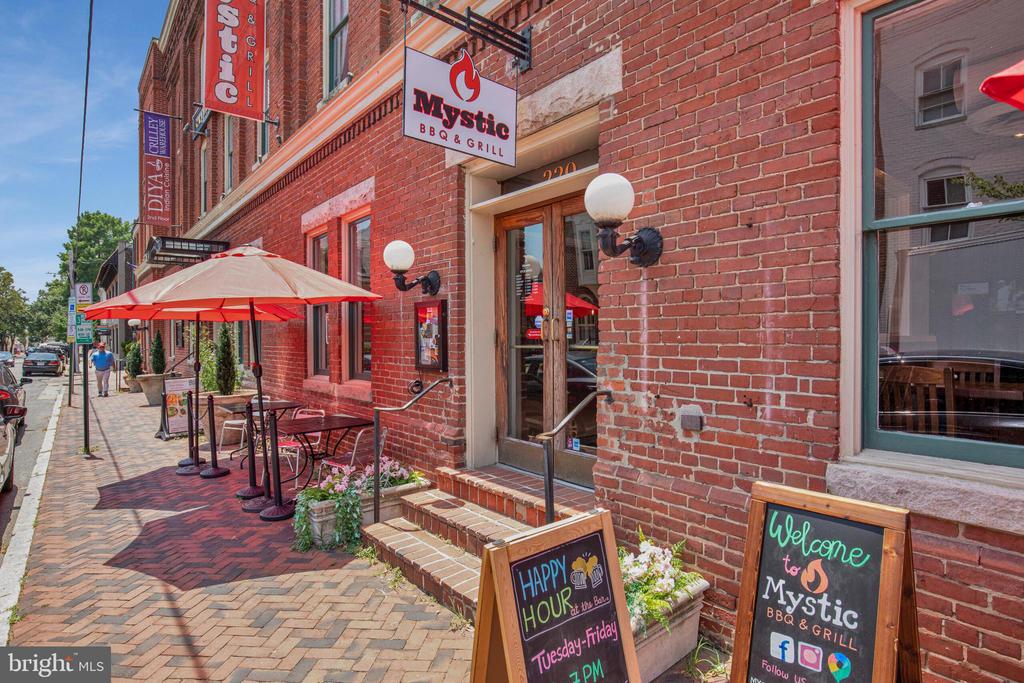 821 GREEN STREET