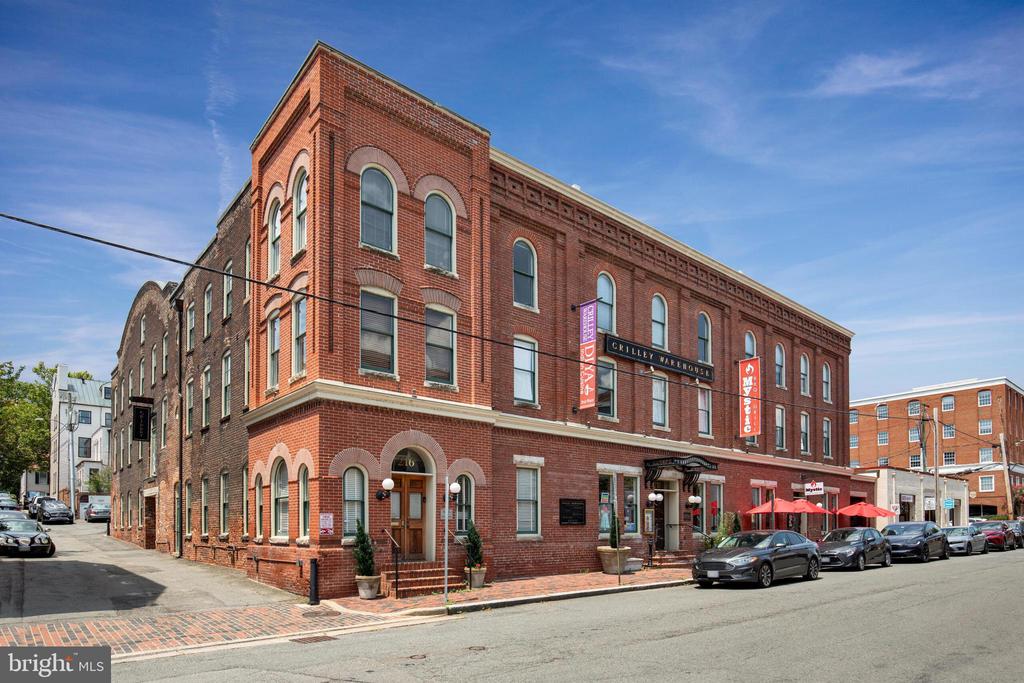 821 GREEN STREET