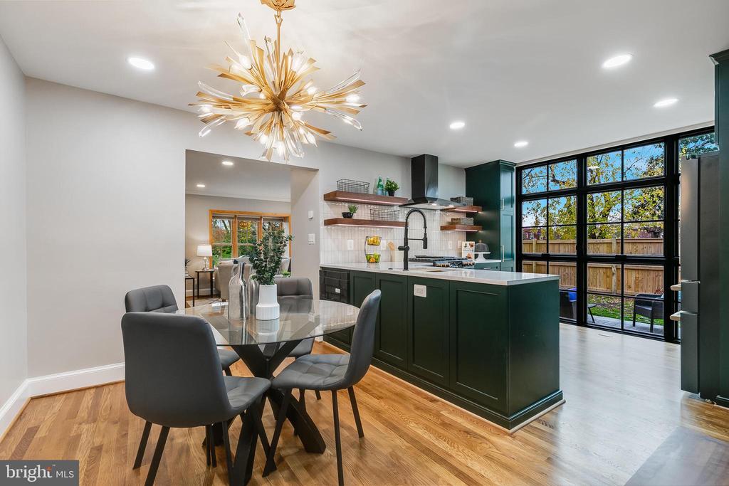 821 GREEN STREET