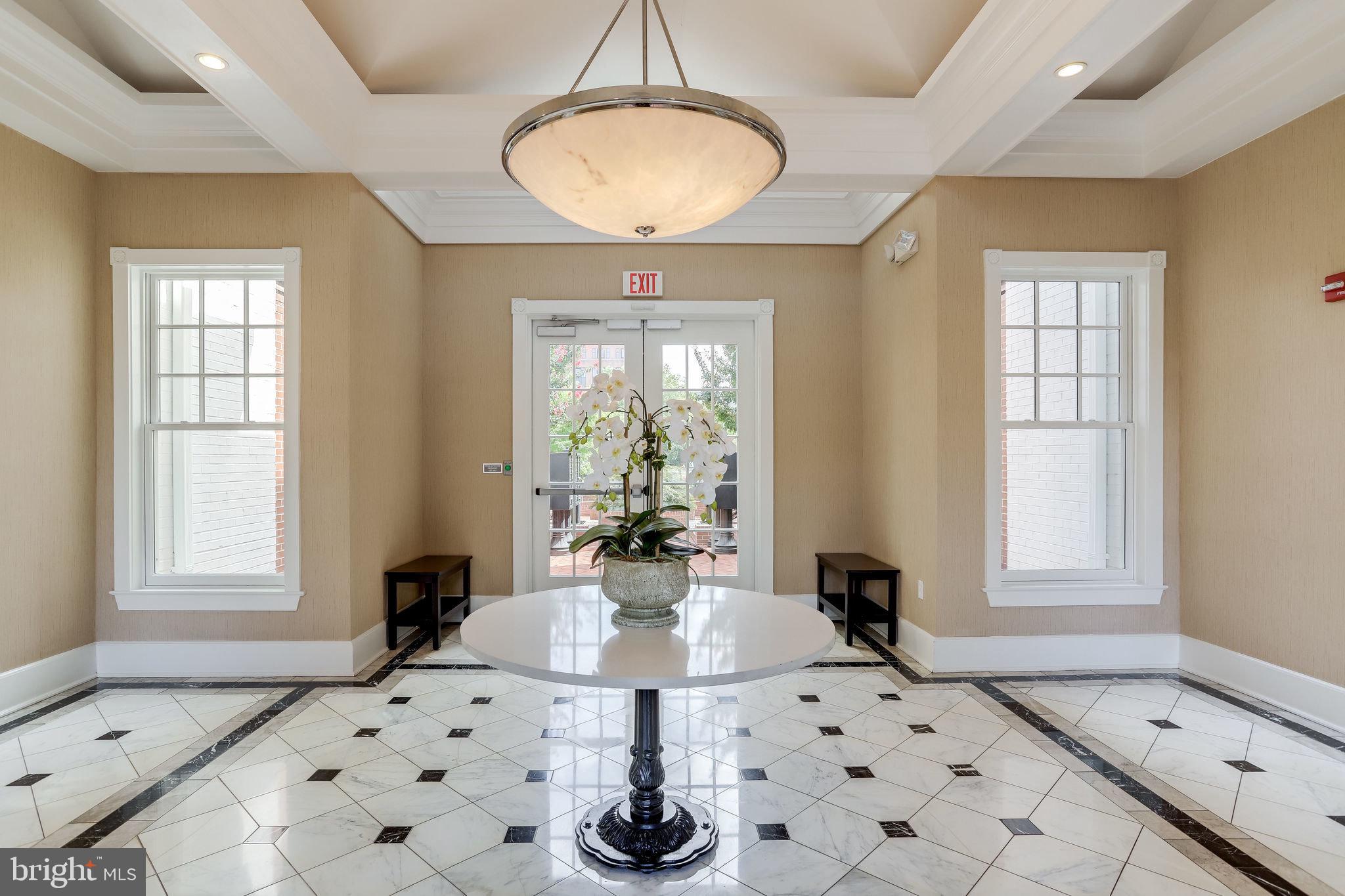 910 POWHATAN STREET 205S