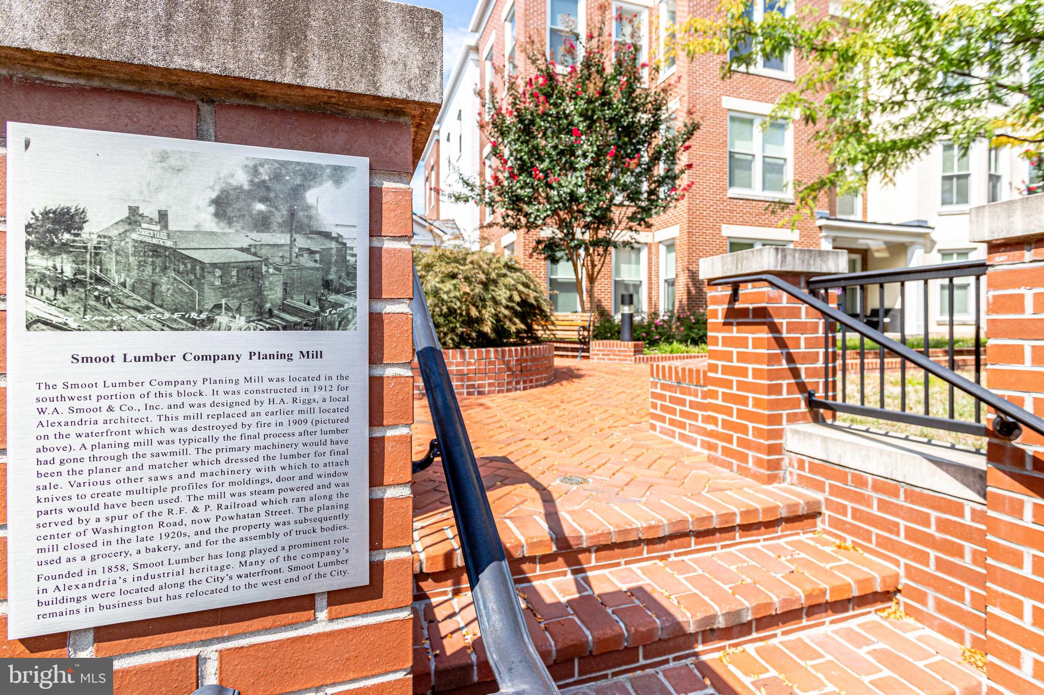 910 POWHATAN STREET 205S